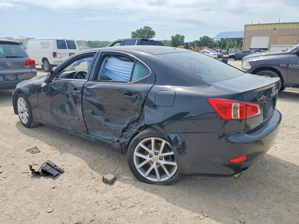 Photo 2 from auction – 2011 LEXUS IS with VIN JTHCF5C27B5052476