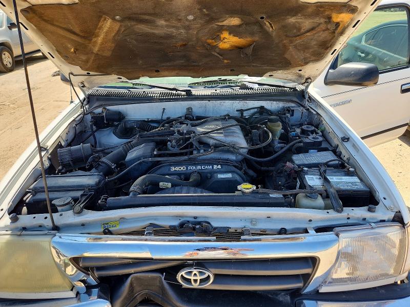 Photo 11 from auction – 2000 TOYOTA TACOMA with VIN 5TESN92N3YZ704714