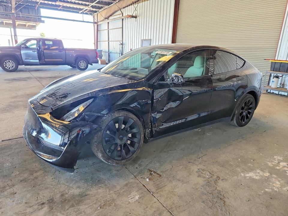 TESLA MODEL Y 2024 with VIN 7SAYGAEE3RF130607 - Photo from auction