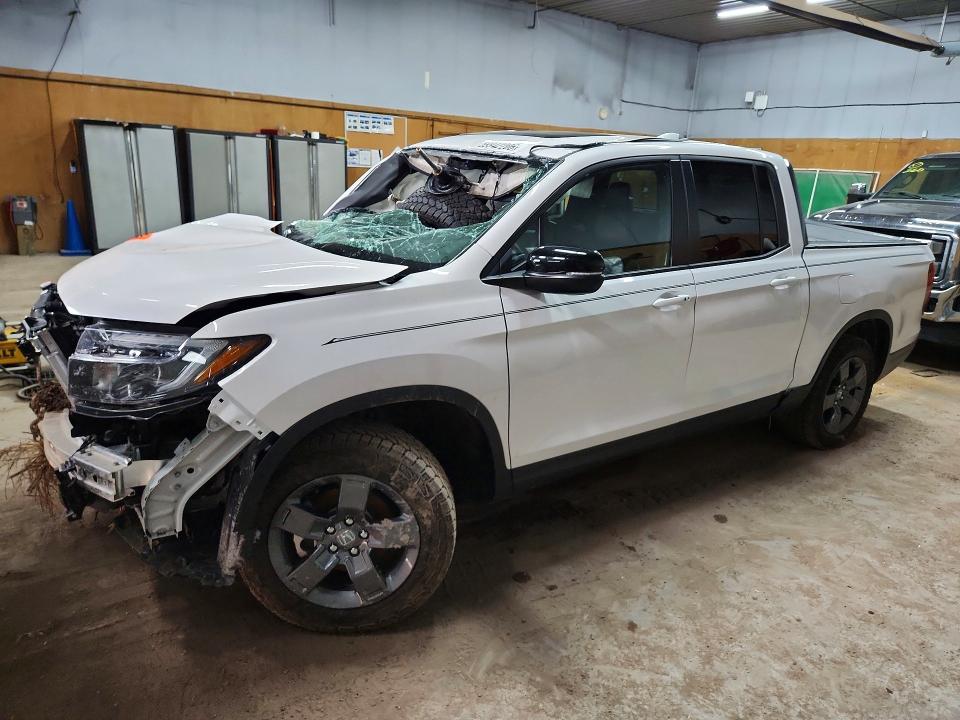 HONDA RIDGELINE 2025 with VIN 5FPYK3F60SB028936 - Photo from auction