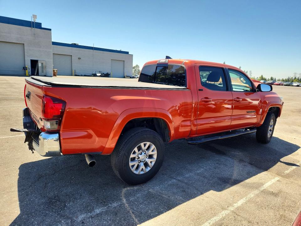 Photo 3 from auction – 2018 TOYOTA TACOMA with VIN 3TMBZ5DN2JM015163