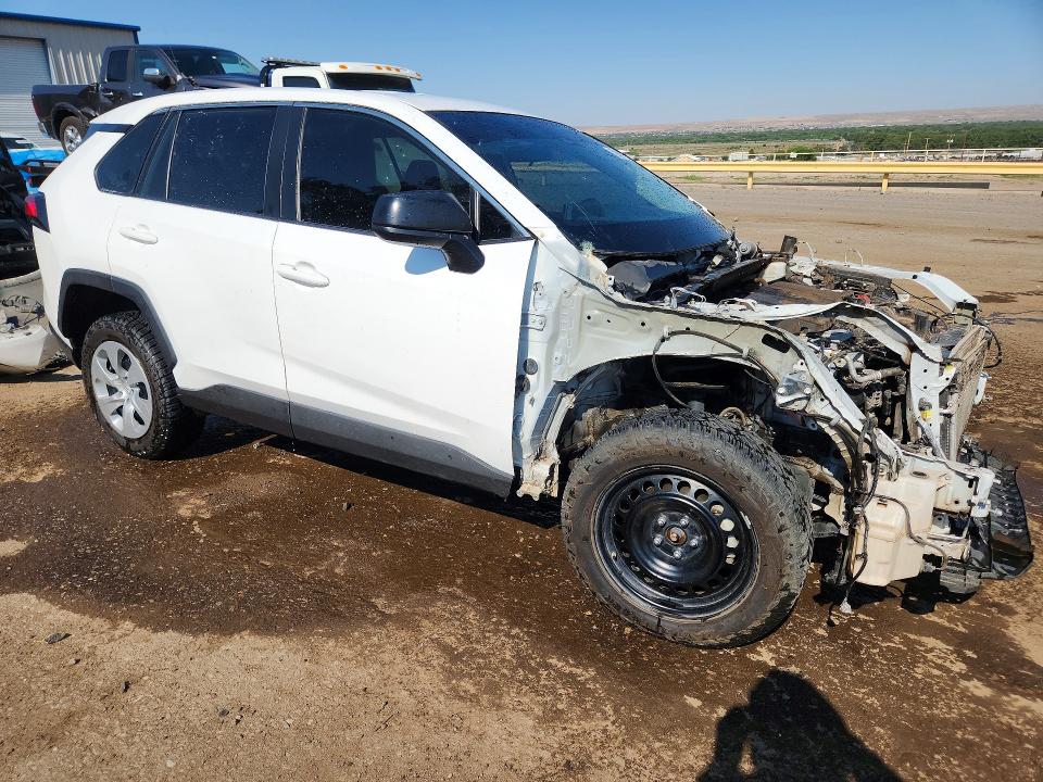 Photo 4 from auction – 2022 TOYOTA RAV4 with VIN 2T3H1RFV7NW205874