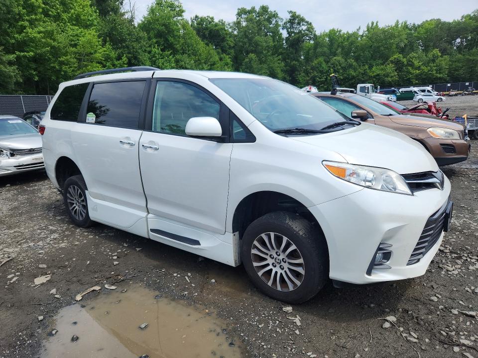Photo 4 from auction – 2020 TOYOTA SIENNA with VIN 5TDYZ3DC8LS065906