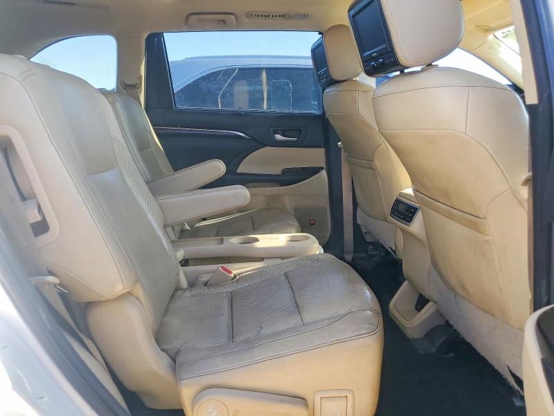 Photo 11 from auction – 2015 TOYOTA HIGHLANDER with VIN 5TDDKRFH9FS078599
