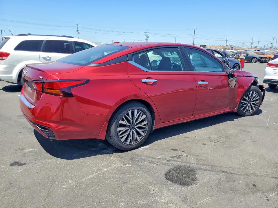 Photo 3 from auction – 2023 NISSAN ALTIMA with VIN 1N4BL4DV4PN381951