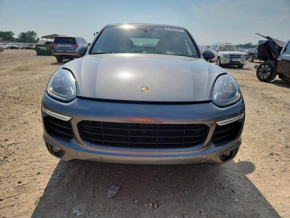 Photo 5 from auction – 2016 PORSCHE CAYENNE with VIN WP1AF2A28GLA40512
