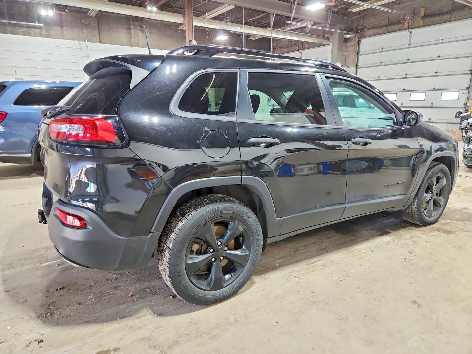 Photo 3 from auction – 2017 JEEP CHEROKEE with VIN 1C4PJMAS5HW545753