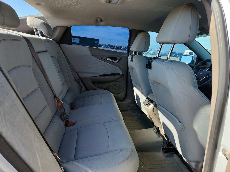 Photo 10 from auction – 2018 CHEVROLET MALIBU with VIN 1G1ZD5ST0JF293082