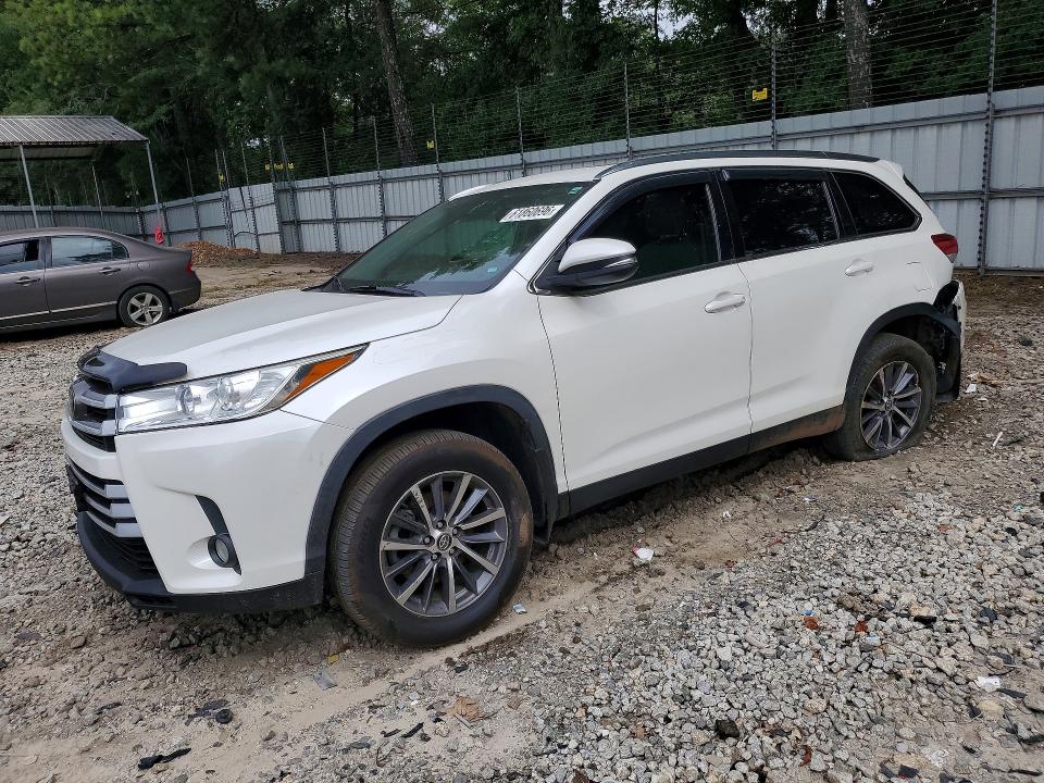 Photo 1 from auction – 2019 TOYOTA HIGHLANDER with VIN 5TDJZRFHXKS720451