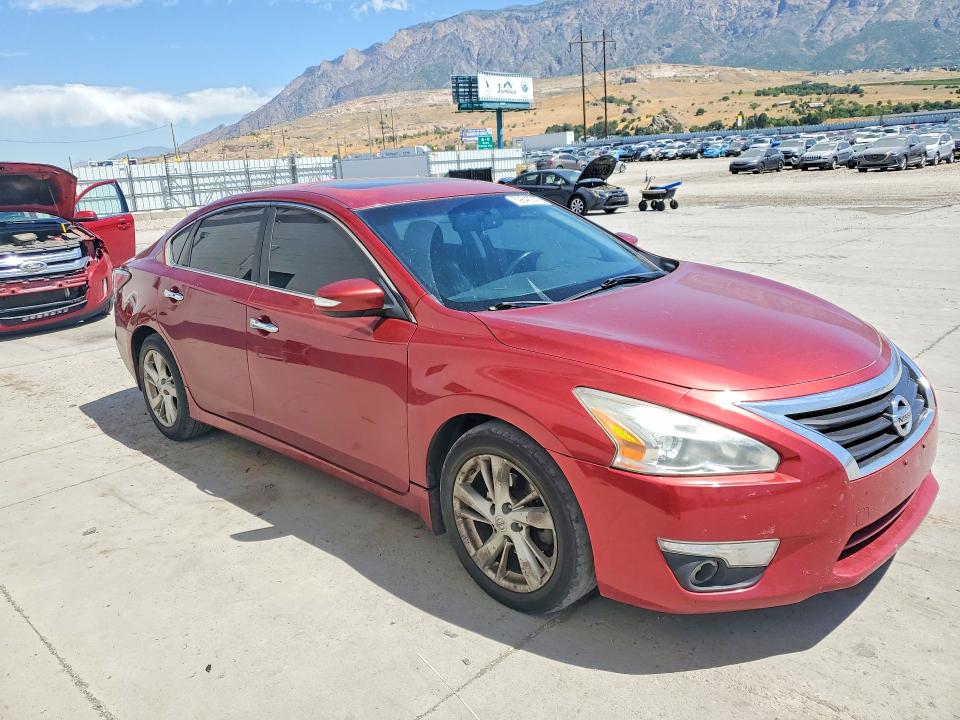 Photo 4 from auction – 2015 NISSAN ALTIMA with VIN 1N4AL3AP5FN387705