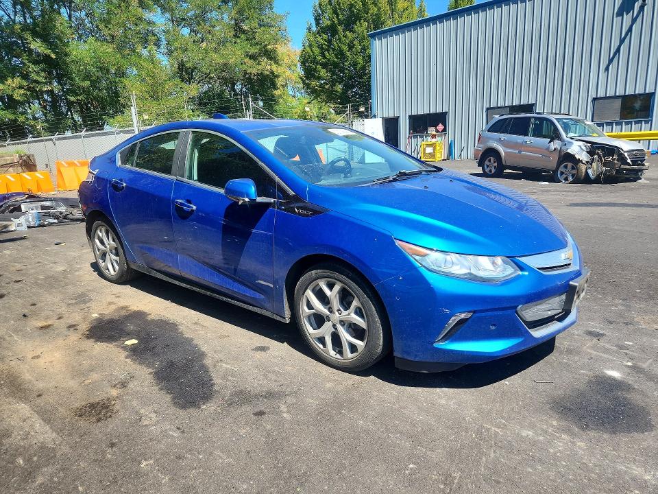 Photo 4 from auction – 2017 CHEVROLET VOLT with VIN 1G1RD6S54HU105953