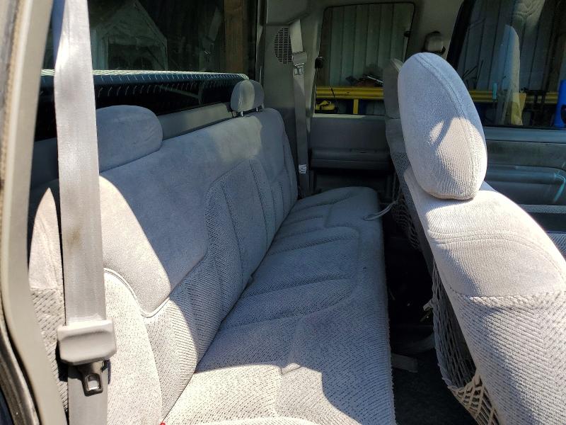 Photo 10 from auction – 1998 CHEVROLET GMT-400 with VIN 2GCEK19R7W1224581