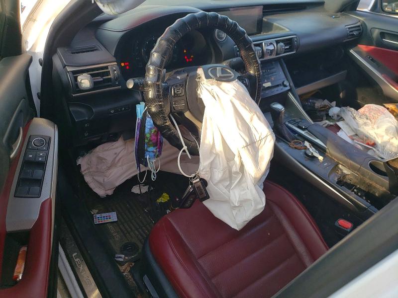 Photo 8 from auction – 2017 LEXUS IS with VIN JTHCM1D29H5019002