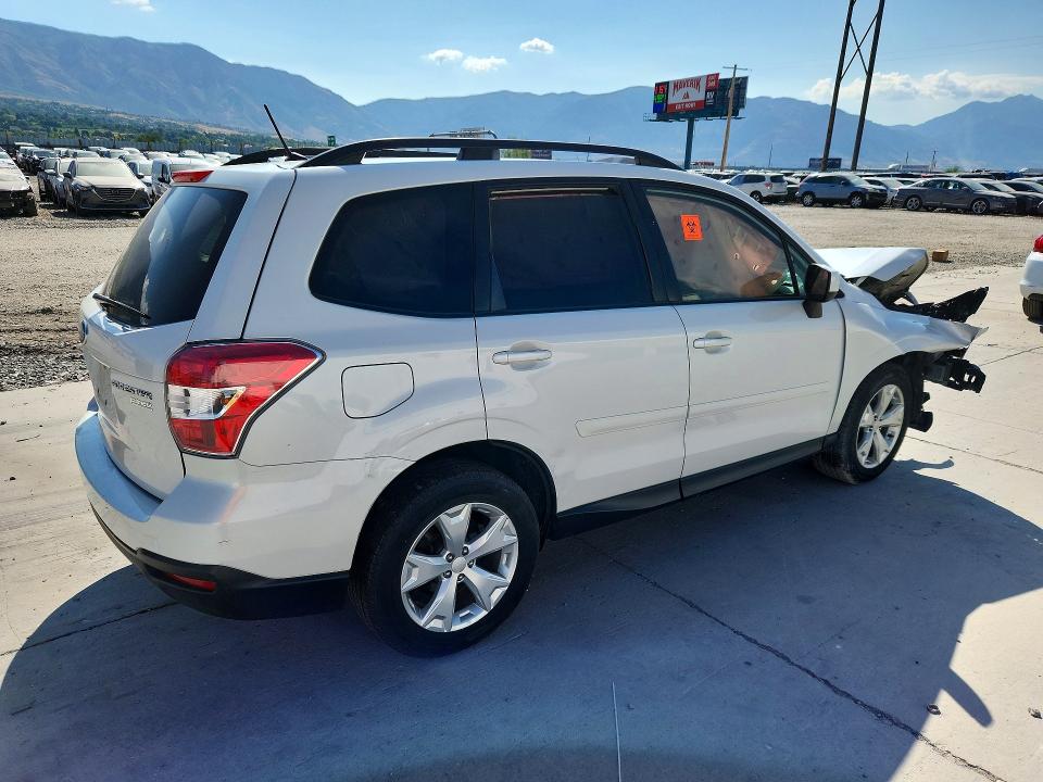 Photo 3 from auction – 2014 SUBARU FORESTER with VIN JF2SJAEC4EH516421