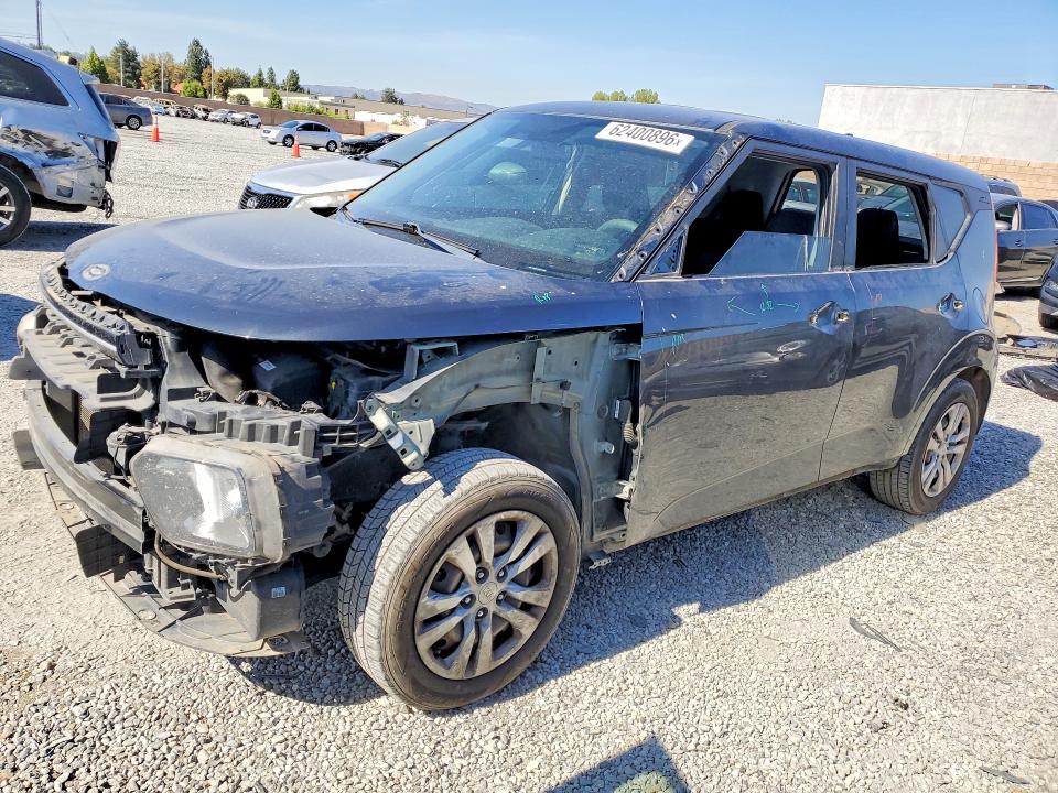 KIA SOUL 2020 with VIN KNDJ23AU4L7716252 - Photo from auction