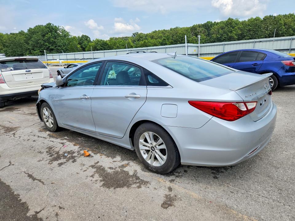 Photo 2 from auction – 2013 HYUNDAI SONATA with VIN 5NPEB4AC4DH665525
