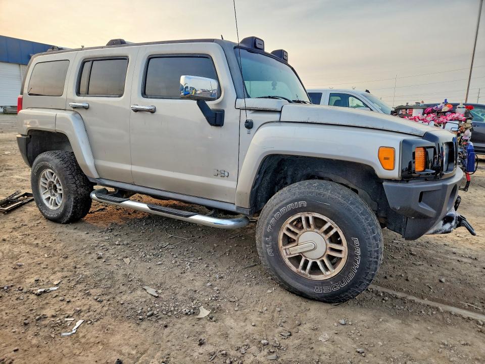 Photo 4 from auction – 2006 HUMMER H3 with VIN 5GTDN136968303919