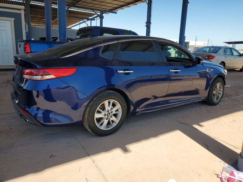 Foto 3 de la subasta – 2016 KIA OPTIMA con VIN 5XXGT4L38GG089912