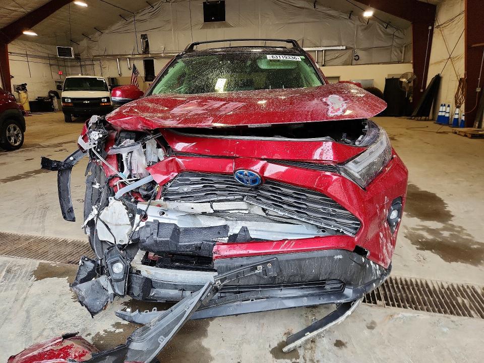 Photo 5 from auction – 2023 TOYOTA RAV4 with VIN JTMD6RFV4PD085807