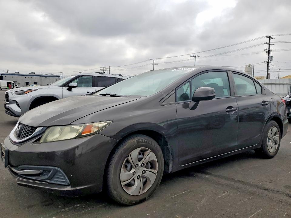 HONDA CIVIC 2013 with VIN 2HGFB2F51DH577433 - Photo from auction
