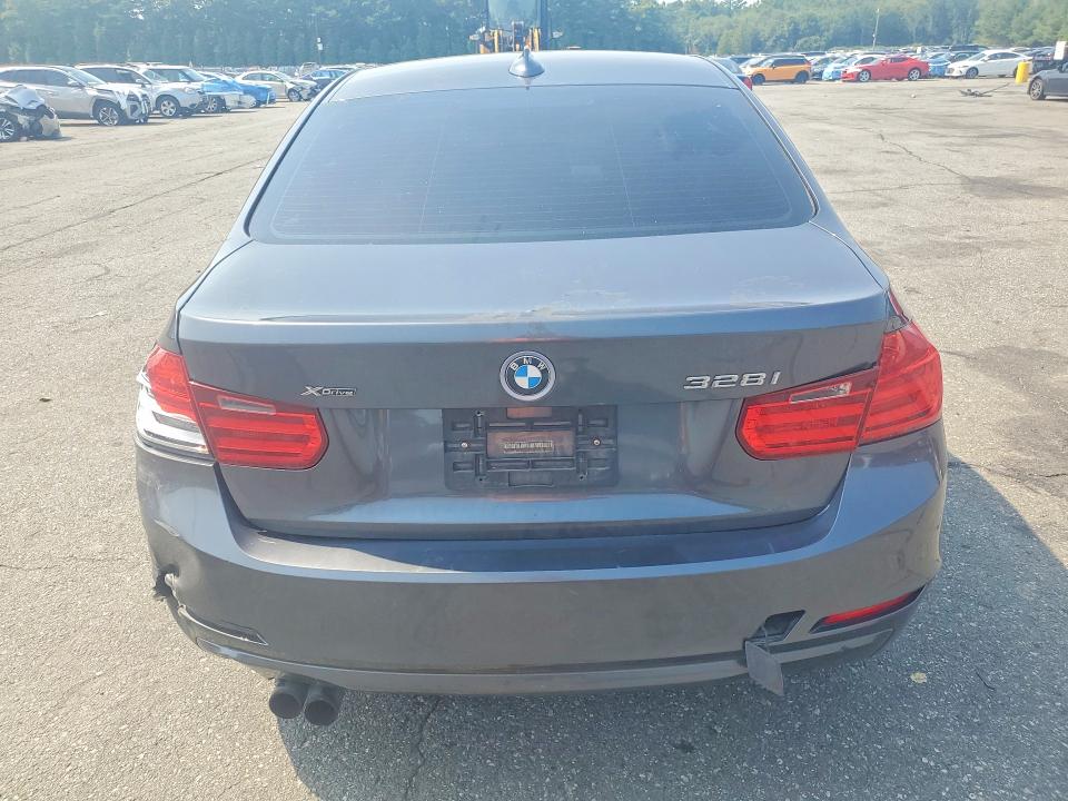 Photo 6 from auction – 2013 BMW 328 with VIN WBA3B5G54DNS00892