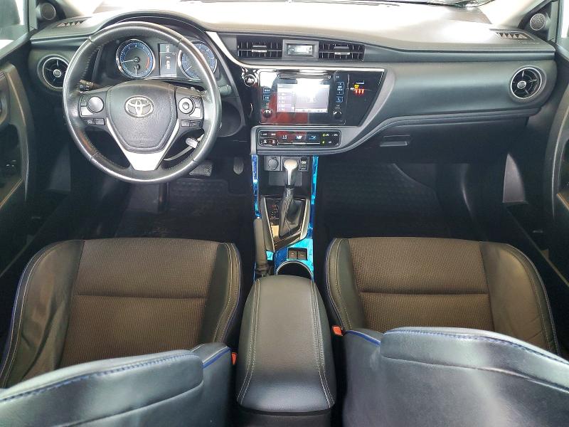 Снимка 8 от търг – 2018 TOYOTA COROLLA с VIN 5YFBURHE2JP816622