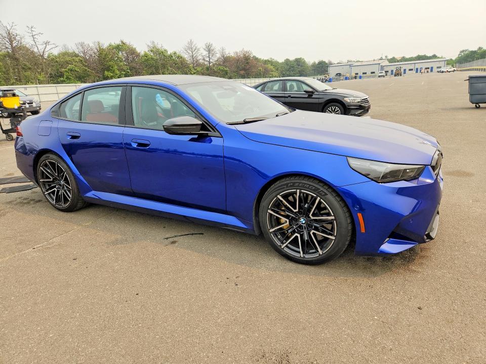 Foto 4 de la subasta – 2026 BMW M5 con VIN WBS83FK0XTCX20976