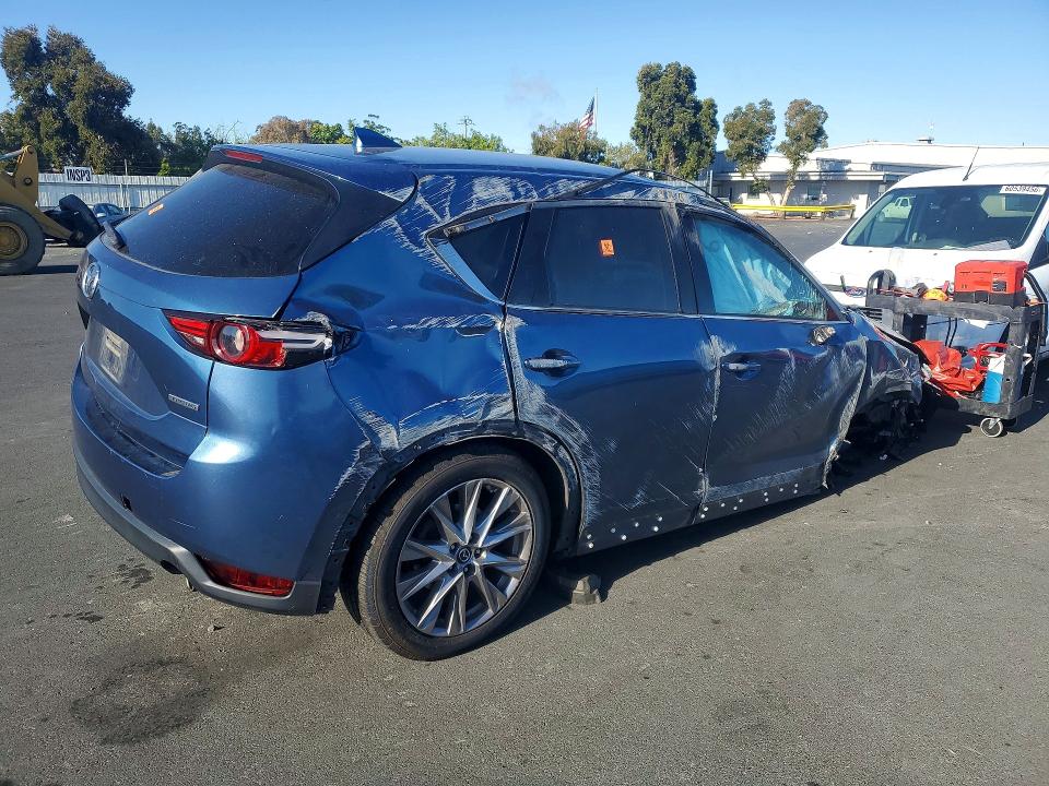 Photo 3 from auction – 2020 MAZDA CX-5 with VIN JM3KFBDM8L0727284