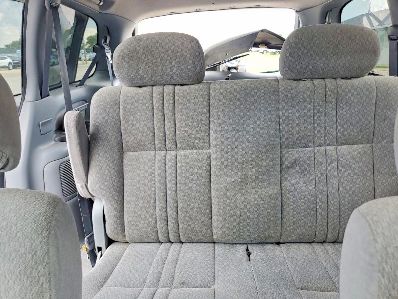 Photo 10 from auction – 2001 TOYOTA SIENNA with VIN 4T3ZF19C11U366457