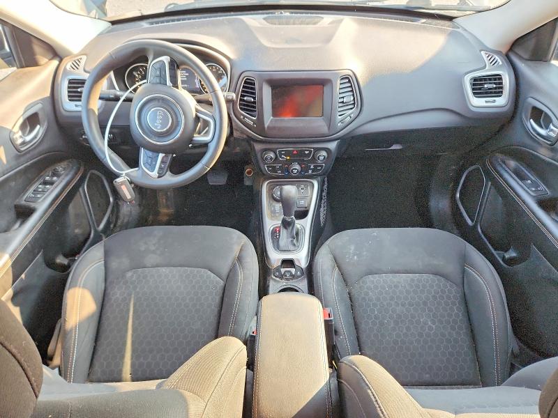 Photo 8 from auction – 2018 JEEP COMPASS with VIN 3C4NJDAB4JT290788