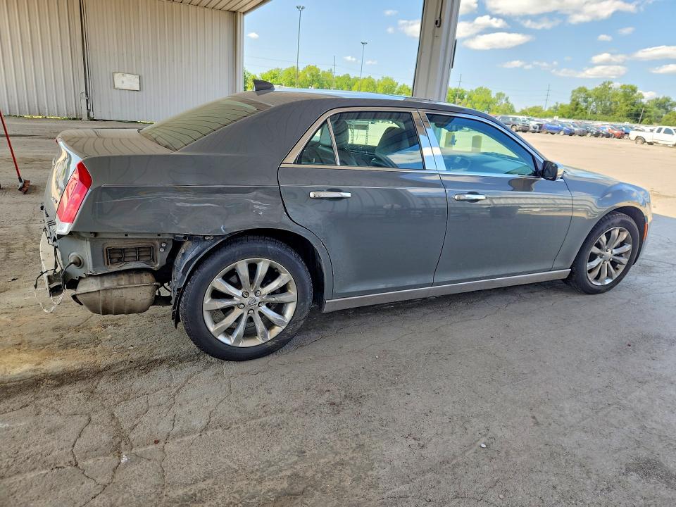 Photo 3 from auction – 2019 CHRYSLER 300 with VIN 2C3CCAKG8KH689941