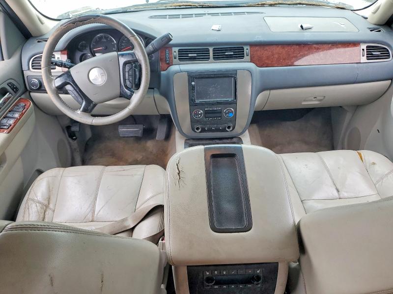 Photo 8 from auction – 2011 GMC YUKON with VIN 1GKS2CE06BR109420