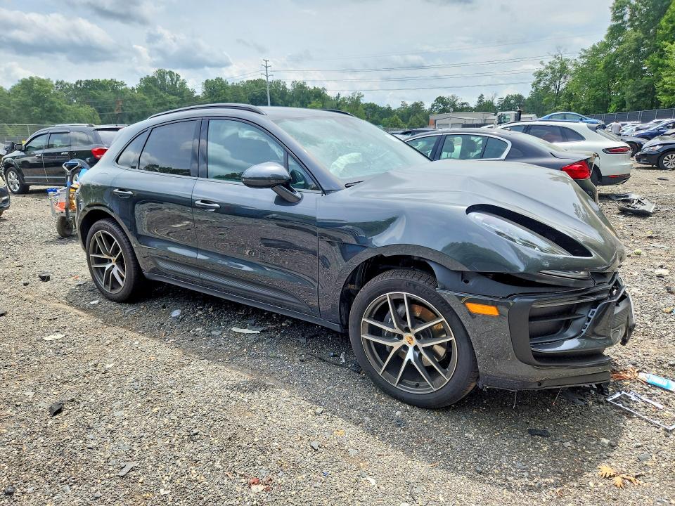 Photo 4 from auction – 2024 PORSCHE MACAN with VIN WP1AA2A57RLB21240