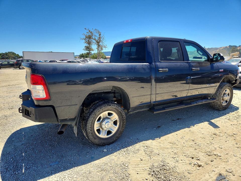 Photo 3 from auction – 2021 RAM 2500 with VIN 3C6UR5CJ6MG611698