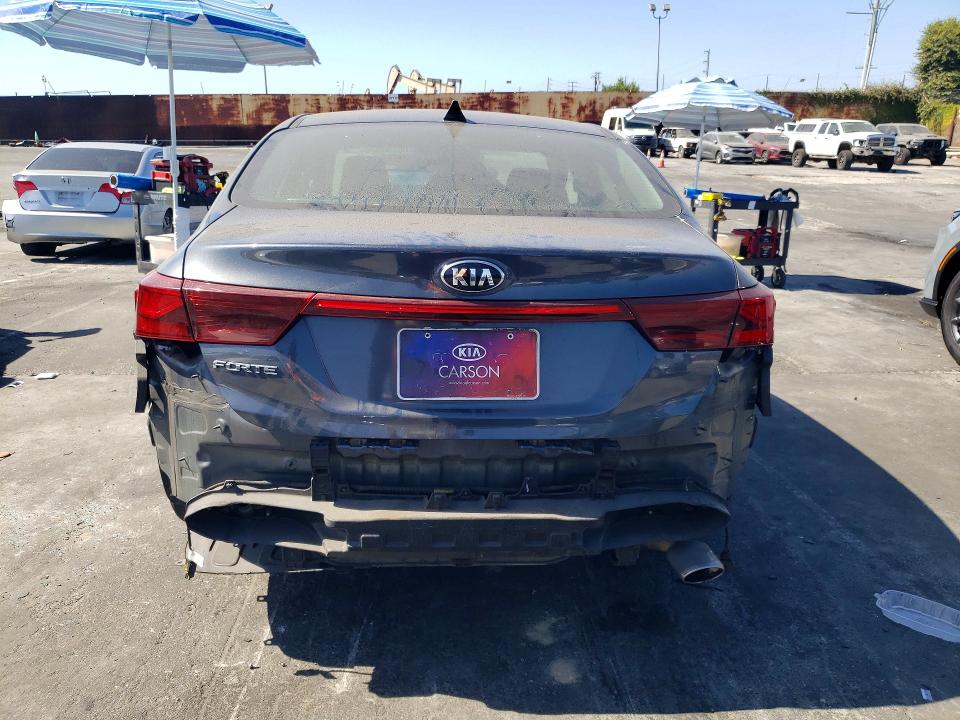 Photo 6 from auction – 2021 KIA FORTE with VIN 3KPF24AD4ME296747