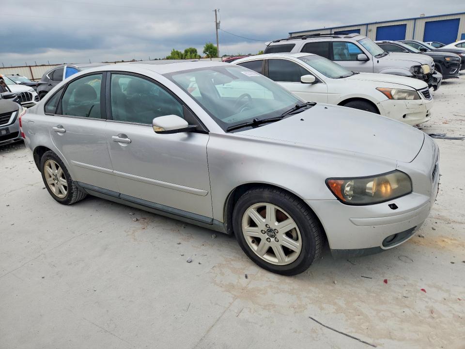 Photo 4 from auction – 2005 VOLVO S40 with VIN YV1MS682952118445