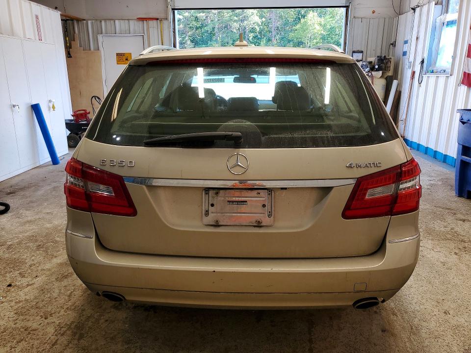 Photo 6 from auction – 2011 MERCEDES-BENZ E with VIN WDDHH8HB3BA305656