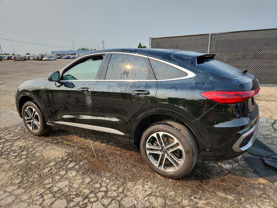 Foto 2 de la subasta – 2025 AUDI Q5 con VIN WA1EAAGU5S2038228