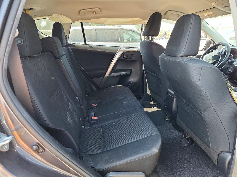 Photo 11 from auction – 2017 TOYOTA RAV4 with VIN JTMBFREV9HJ715476