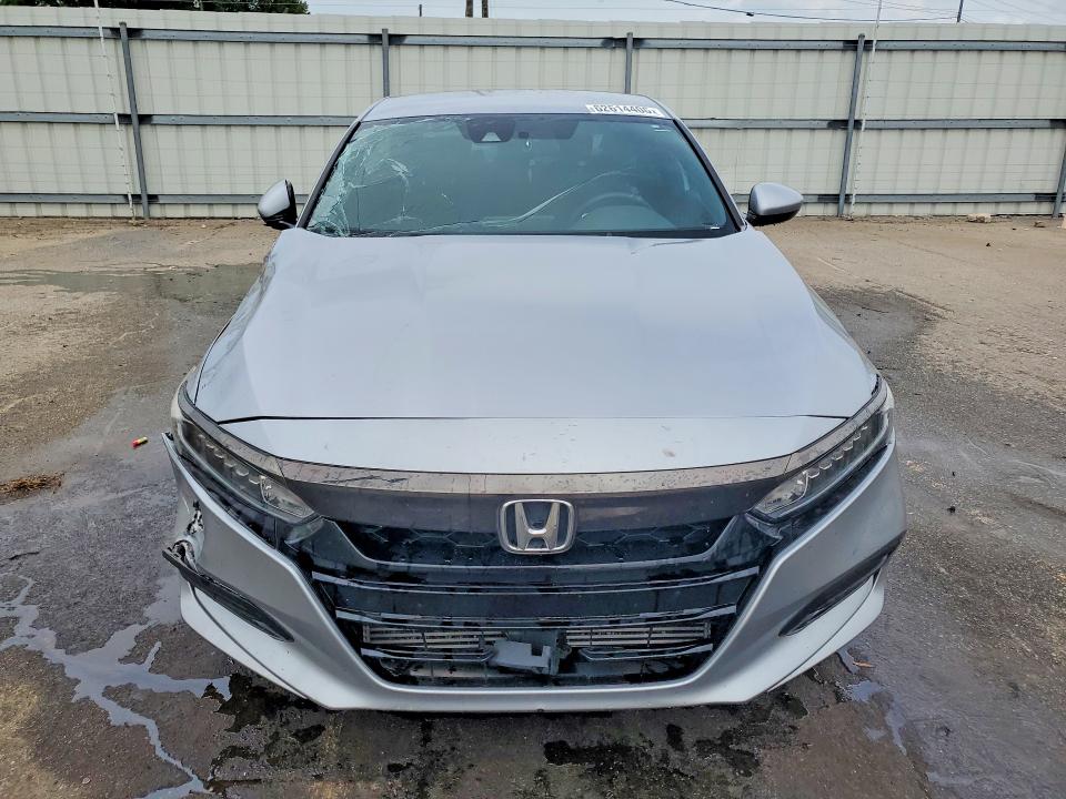 Photo 5 from auction – 2018 HONDA ACCORD with VIN 1HGCV1F33JA086147