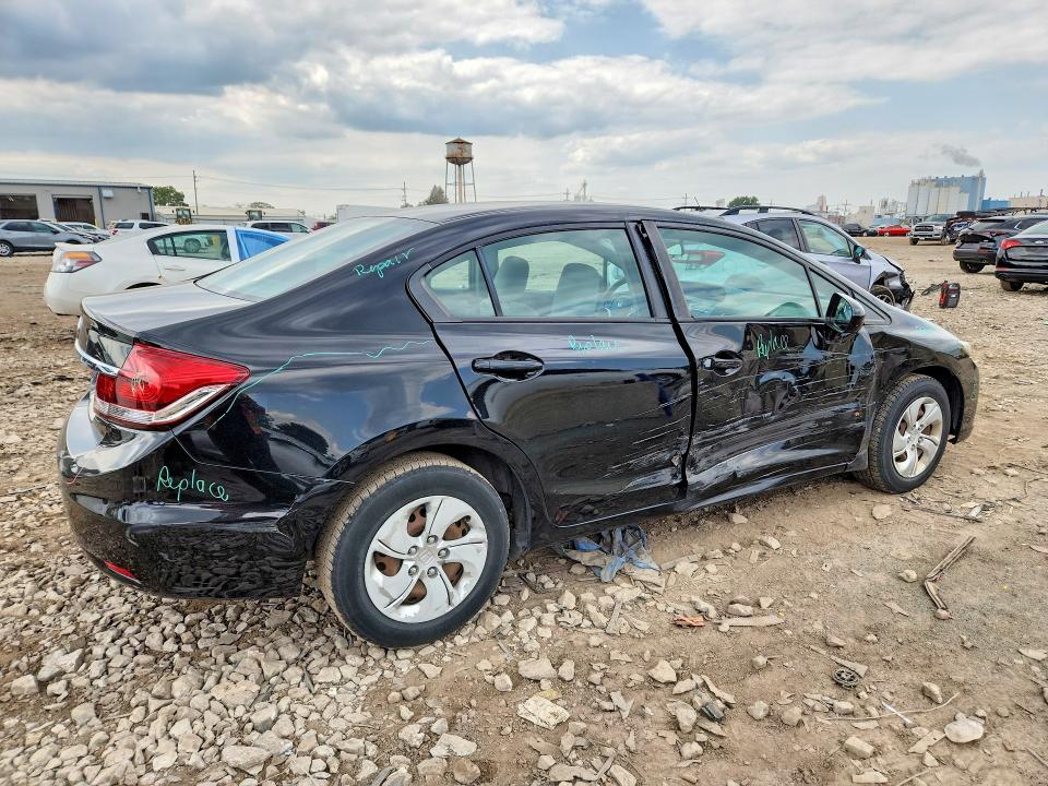 Photo 3 from auction – 2015 HONDA CIVIC with VIN 19XFB2F59FE093782