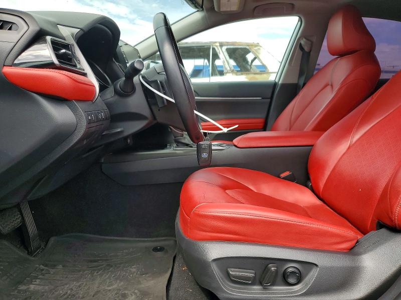 Photo 7 from auction – 2021 TOYOTA CAMRY with VIN 4T1K31AK3MU567173