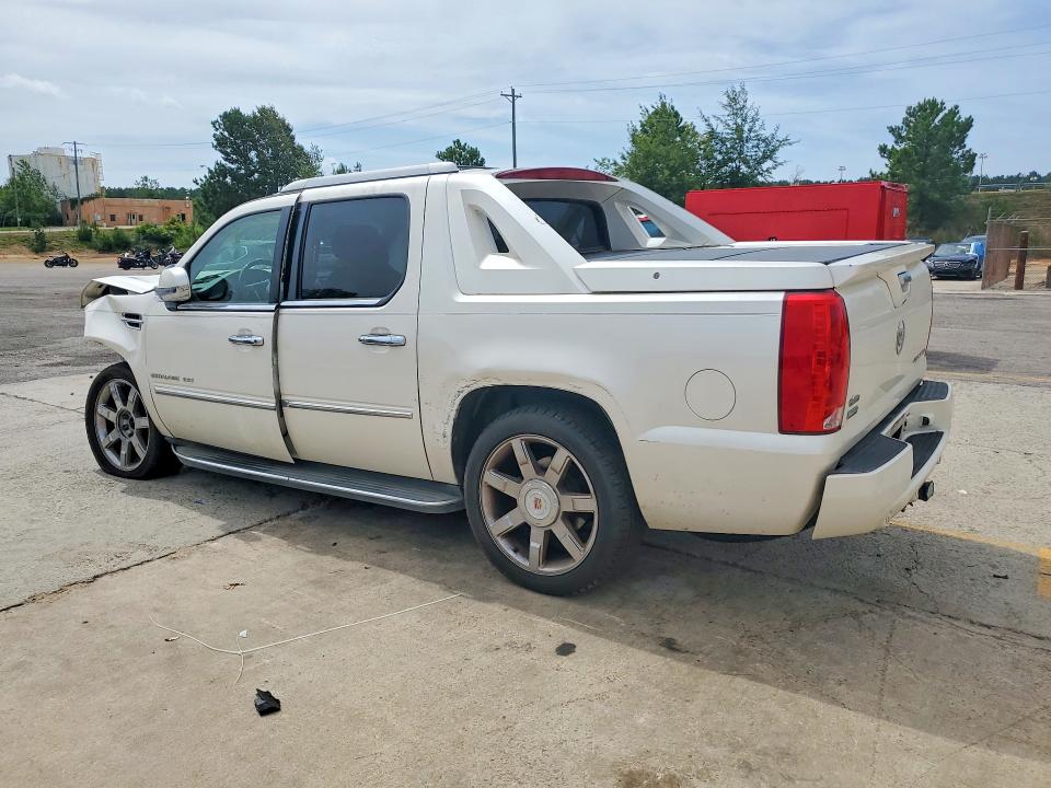 Photo 2 from auction – 2011 CADILLAC ESCALADE with VIN 3GYT4MEF6BG136325