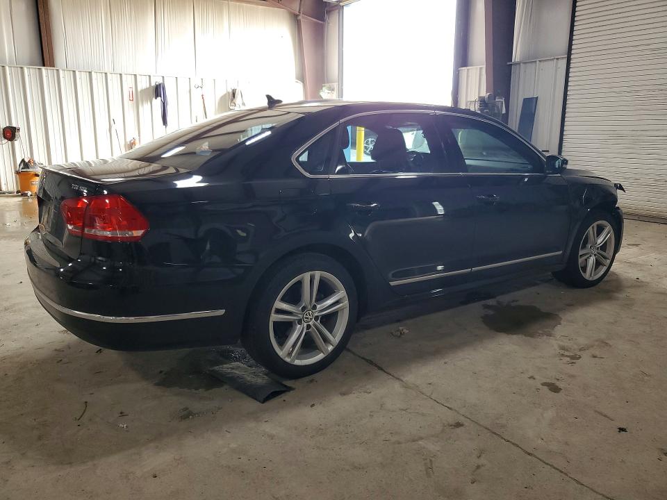 Photo 3 from auction – 2014 VOLKSWAGEN PASSAT with VIN 1VWCT7A3XEC110160