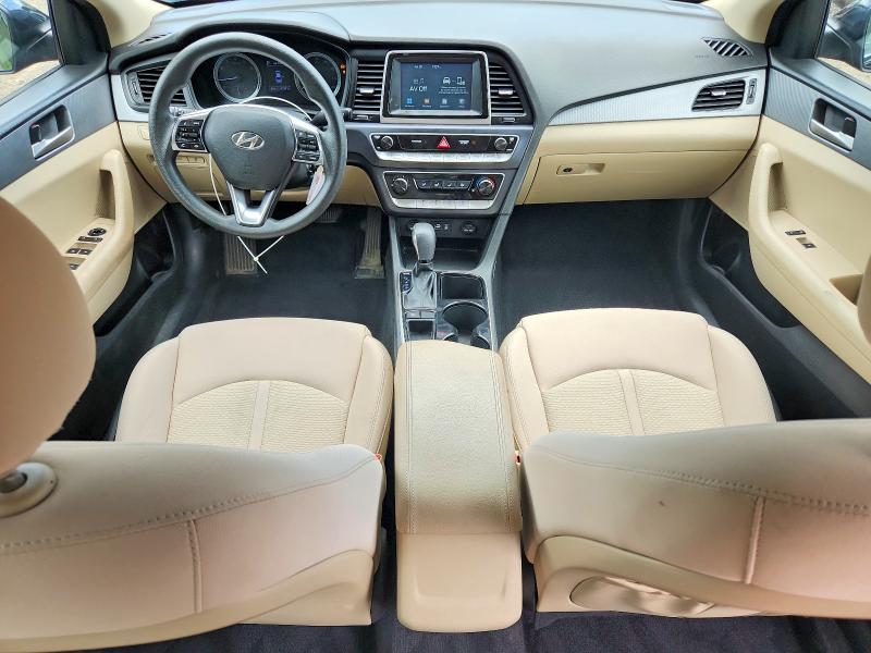 Снимка 8 от търг – 2018 HYUNDAI SONATA с VIN 5NPE24AF8JH653447