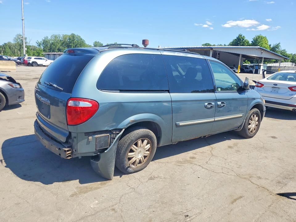 Снимка 3 от търг – 2006 CHRYSLER TOWN & COUNTRY с VIN 2A4GP54L36R796344