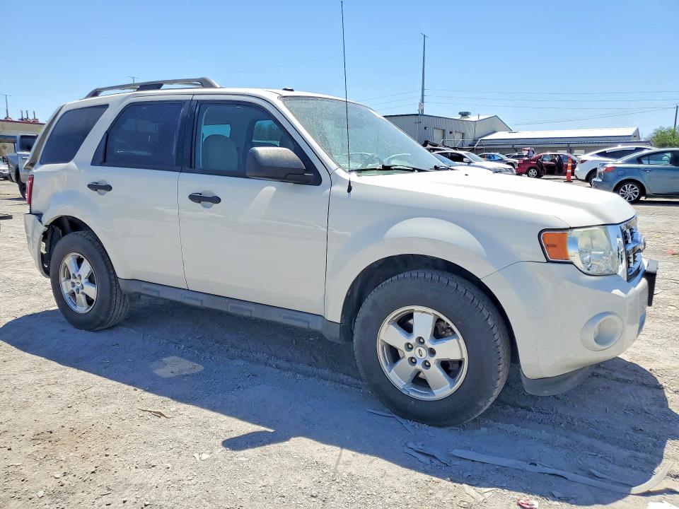 Photo 4 from auction – 2012 FORD ESCAPE with VIN 1FMCU0DG5CKB67967