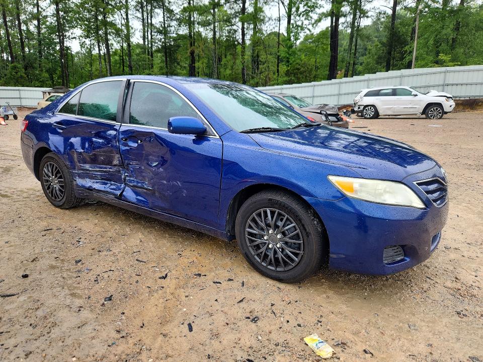 Photo 4 from auction – 2011 TOYOTA CAMRY with VIN 4T1BF3EK3BU768565