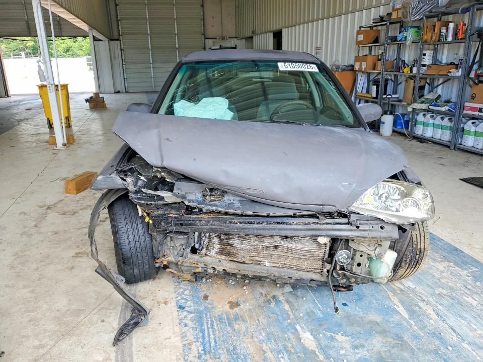 Photo 5 from auction – 2002 HONDA CIVIC with VIN 2HGES155X2H565415