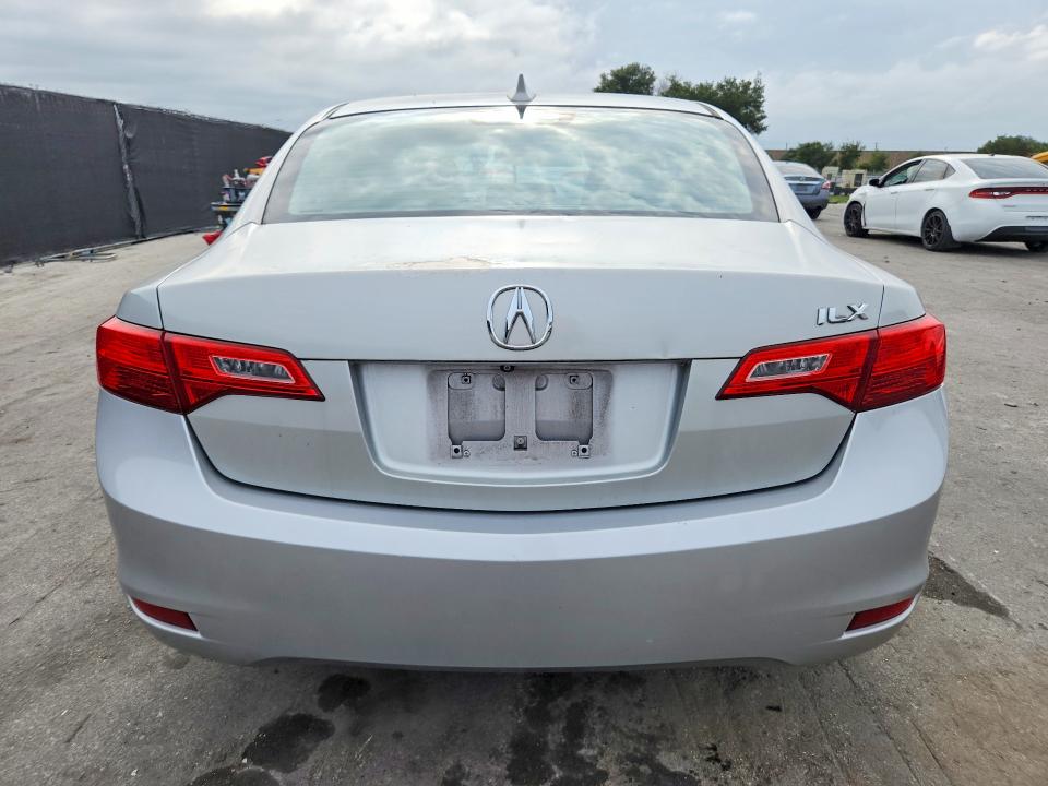 Foto 6 de la subasta – 2015 ACURA ILX con VIN 19VDE1F31FE008272